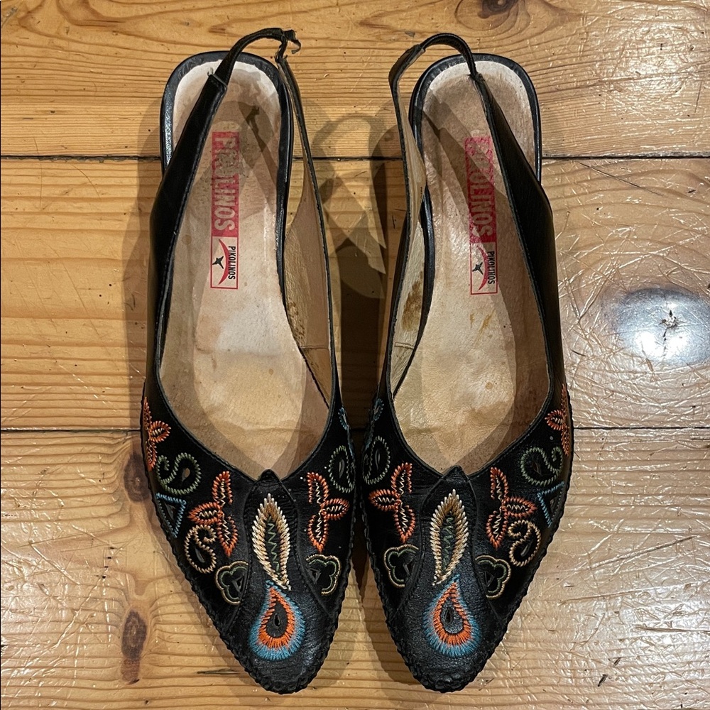 PIKOLINOS Black Embroidered Slingback Heels